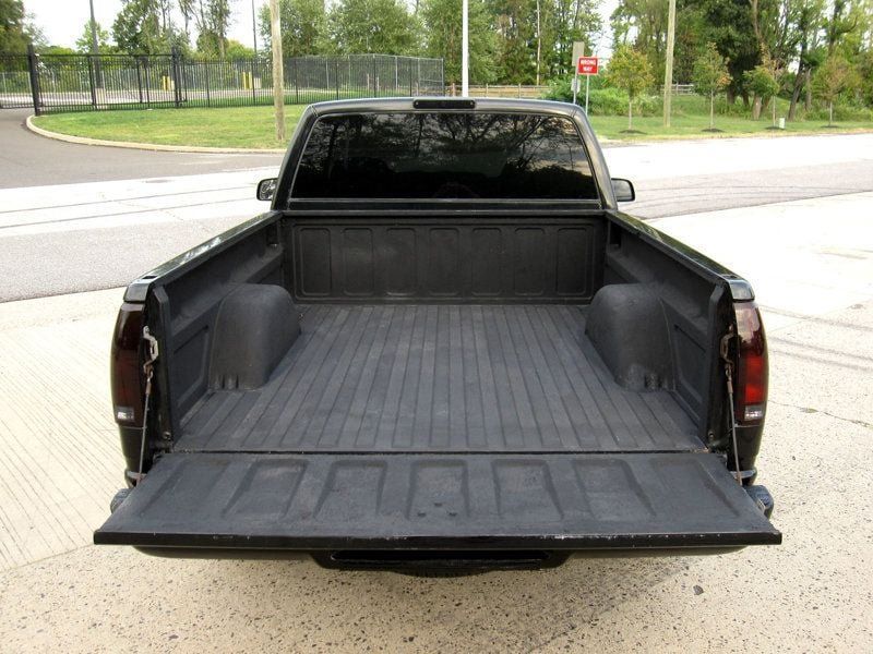 Used 1995 Chevrolet Silverado 1500 2WD Regular Cab image 16