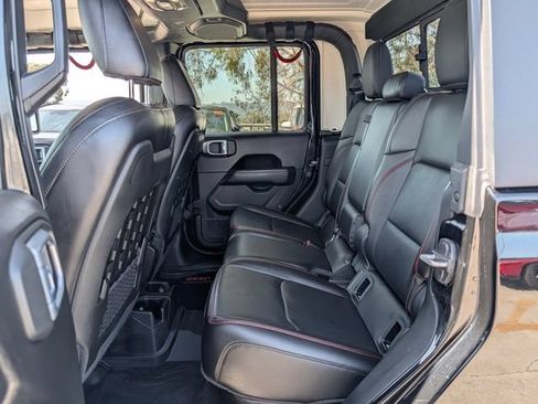 Used 2020 Jeep Gladiator Rubicon AWD/4WD image 11