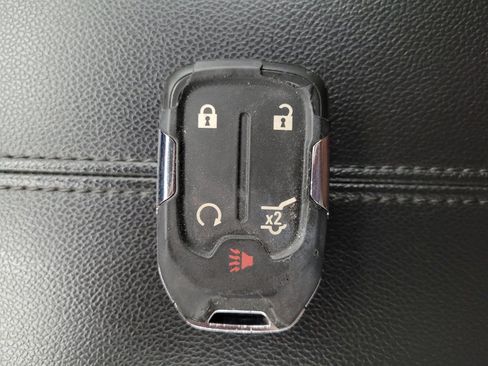 Used 2023 GMC Terrain SLT w/ Infotainment Package II AWD/4WD image 32