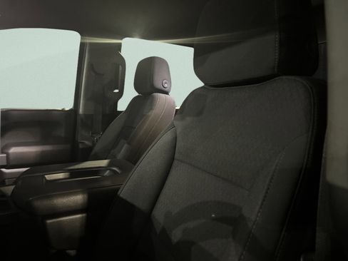 Used 2022 Chevrolet Silverado 1500 Custom image 47