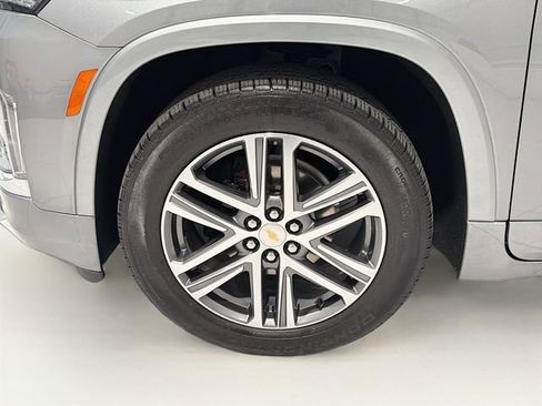 Used 2023 Chevrolet Traverse High Country image 29