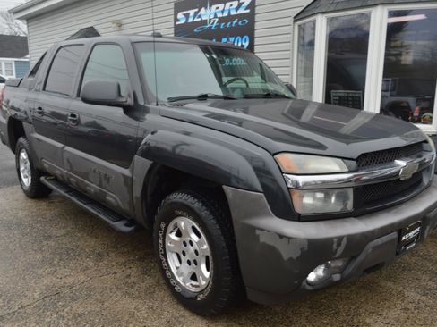 Used 2005 Chevrolet Avalanche Z71 w/ Sun And Sound Package image 7