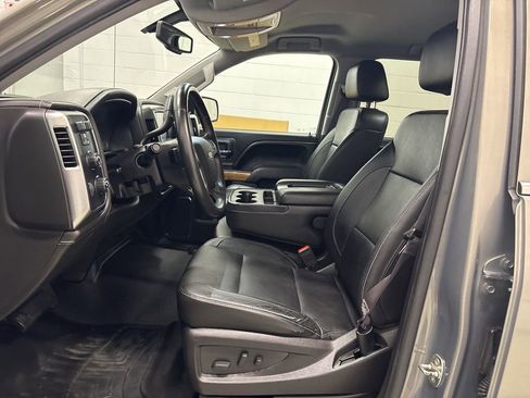 Used 2017 Chevrolet Silverado 1500 LTZ AWD/4WD image 17