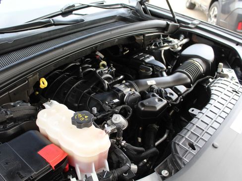 Used 2024 Jeep Grand Cherokee L Laredo image 63