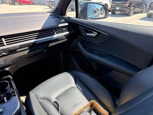 Used 2019 Audi Q7 3.0T Premium Plus w/ Premium Plus Package AWD/4WD image 21