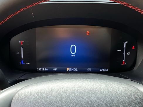 Used 2025 Ford Escape ST-Line AWD/4WD image 16