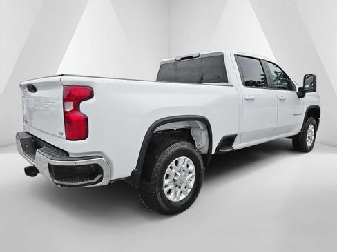 Used 2023 Chevrolet Silverado 2500 LT AWD/4WD image 5
