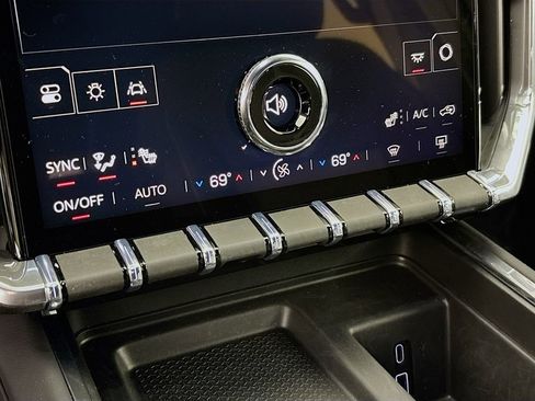 Used 2026 GMC Acadia Elevation image 18