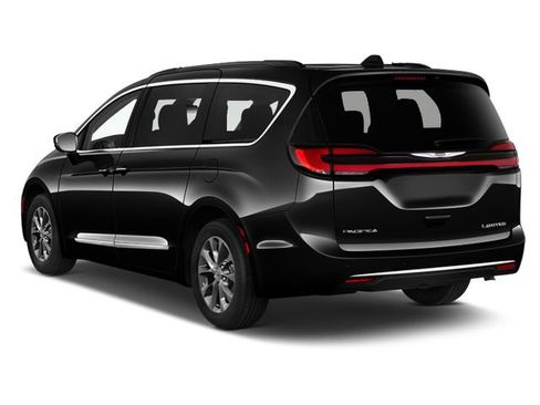 Used 2025 Chrysler Pacifica Limited FWD image 2