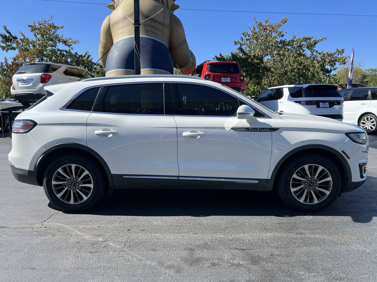 Used 2020 Lincoln Nautilus Premier w/ Equipment Group 101A AWD/4WD image 7