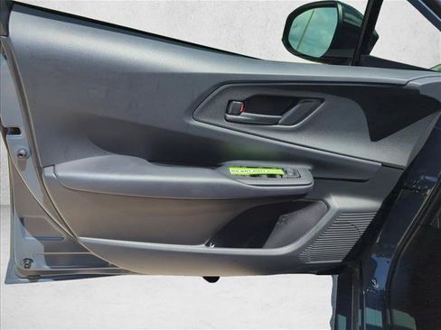 New 2026 Toyota Prius Plug-In Hybrid FWD image 12