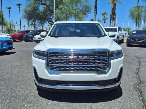 Used 2023 GMC Acadia Denali w/ Denali Technology Package FWD image 2