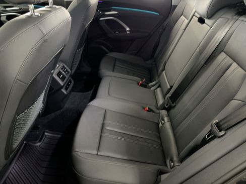Used 2025 Audi Q5 Premium w/ Convenience Package image 15