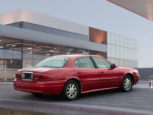 Used 2004 Buick Le Sabre Limited w/ Celebration Edition Package image 10