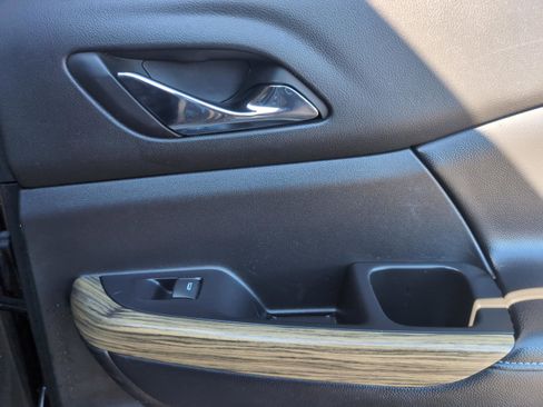 Used 2019 GMC Acadia Denali image 25