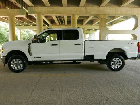 Used 2024 Ford F350 XLT AWD/4WD image 22