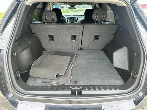 Used 2020 Chevrolet Equinox LS w/ LS Convenience Package FWD image 5
