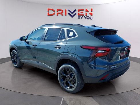 New 2026 Chevrolet Trax LT image 3