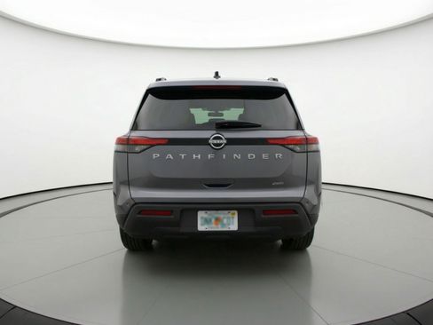 Used 2025 Nissan Pathfinder SV image 7