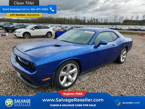 Used 2012 Dodge Challenger R/T image 1
