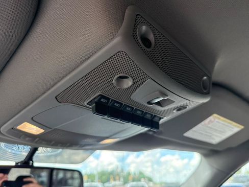 Used 2019 Ford F250 Lariat w/ FX4 Off-Road Package AWD/4WD image 18