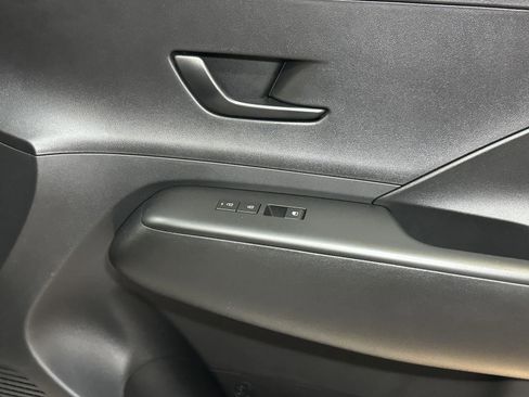 Used 2025 Hyundai Kona SEL image 38