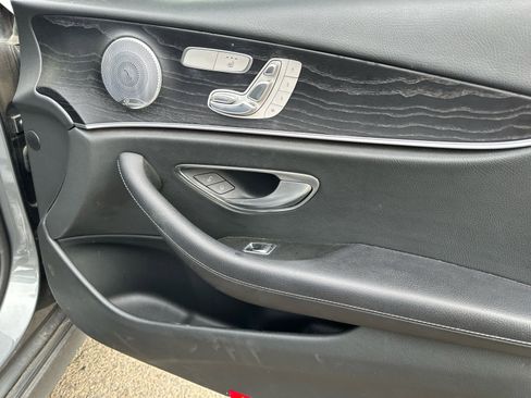 Used 2017 Mercedes-Benz E 300 E 300 image 3