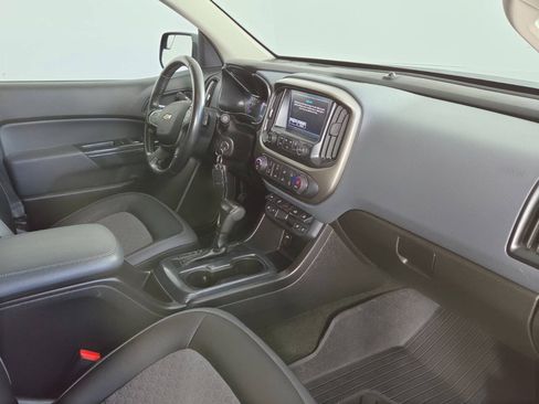 Used 2018 Chevrolet Colorado Z71 AWD/4WD image 30
