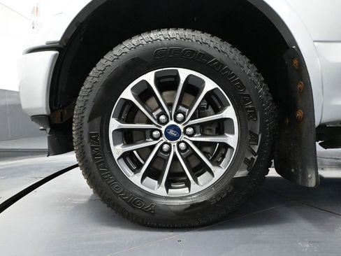 Used 2018 Ford F150 Lariat w/ Equipment Group 502A Luxury image 20