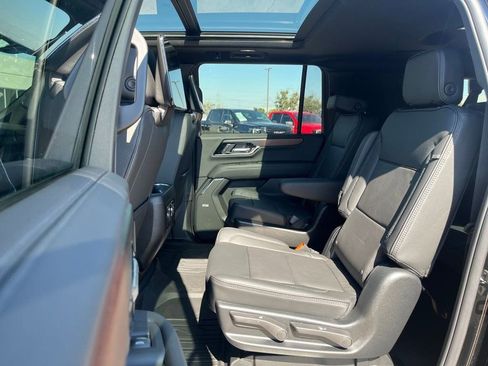 New 2026 GMC Yukon XL Denali w/ Denali Reserve Package image 29