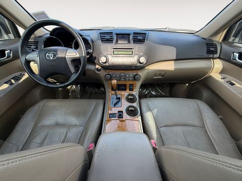 Used 2010 Toyota Highlander Limited w/ Extra Value Pkg 3 AWD/4WD image 11