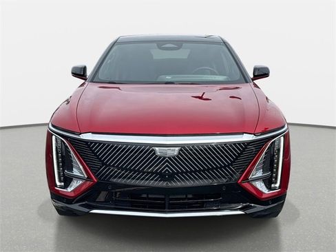 New 2025 Cadillac Lyriq Luxury image 7