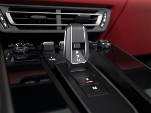 Certified 2022 Porsche 911 Cabriolet image 34