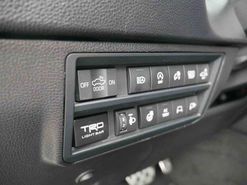 Used 2026 Toyota Tundra SR5 AWD/4WD image 32