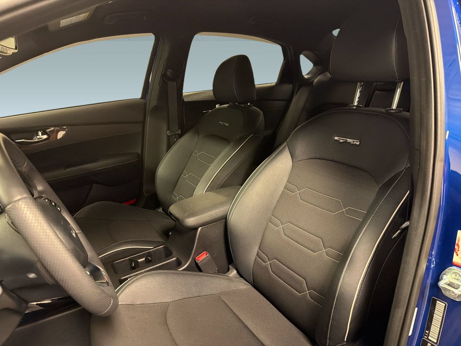 Used 2024 Kia Forte GT-Line FWD image 5