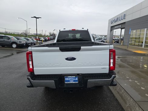 Used 2024 Ford F250 XLT image 4