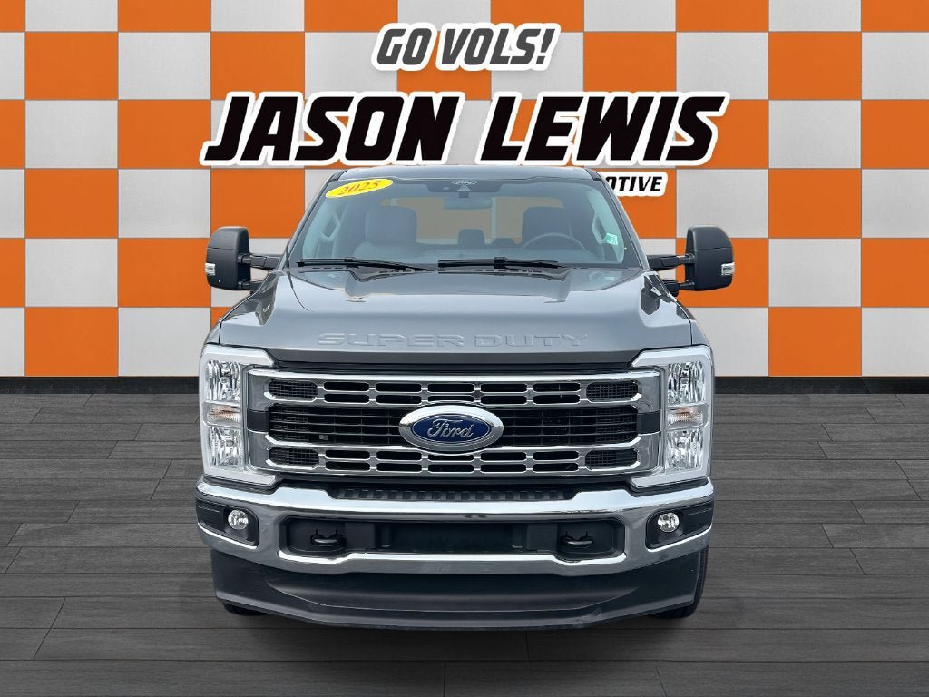 Used 2025 Ford F250 XLT AWD/4WD image 8