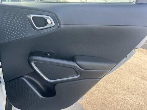 Used 2021 Kia Soul S FWD image 20