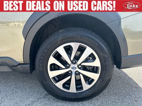 Used 2024 Subaru Outback Premium AWD/4WD image 26