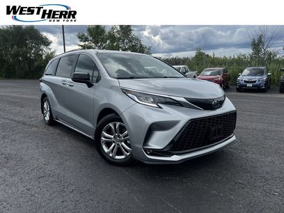Used 2022 Toyota Sienna XSE