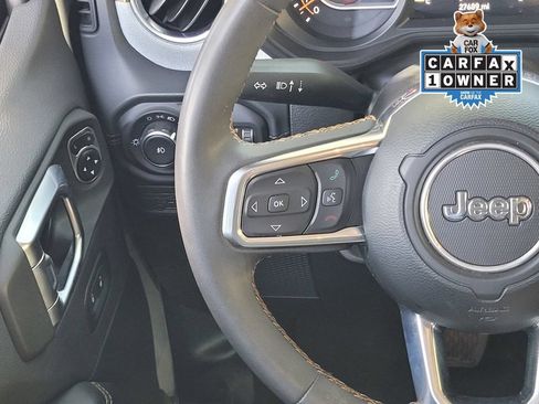 Used 2024 Jeep Wrangler Unlimited Sahara AWD/4WD image 12