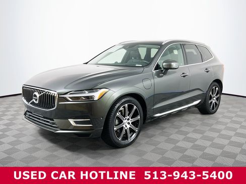 Used 2018 Volvo XC60 T8 Inscription w/ Advanced Package image 2