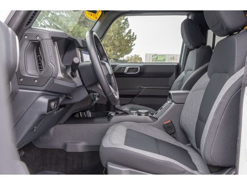 Used 2025 Ford Bronco Big Bend image 15