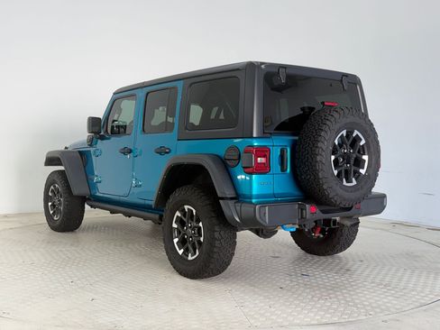 Used 2024 Jeep Wrangler Unlimited Rubicon 4xe w/ Safety Group AWD/4WD image 3