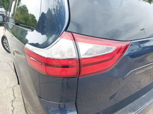 Used 2018 Toyota Sienna XLE Premium FWD image 37