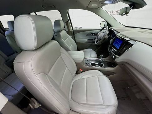 Used 2020 Chevrolet Traverse Premier image 30