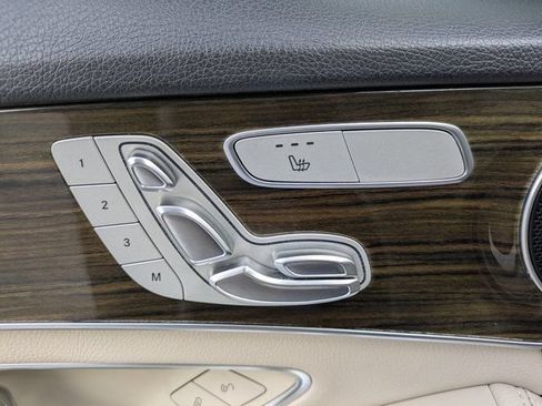 Used 2019 Mercedes-Benz C 300 Sedan image 18
