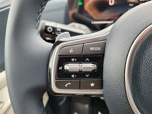 New 2026 Kia Carnival EX image 22