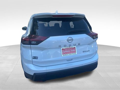Used 2024 Nissan Rogue SV AWD/4WD image 25