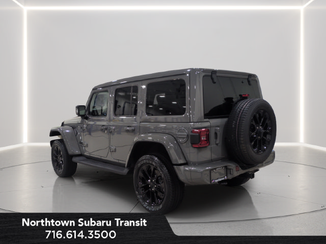 Used 2022 Jeep Wrangler Unlimited Sahara AWD/4WD image 3
